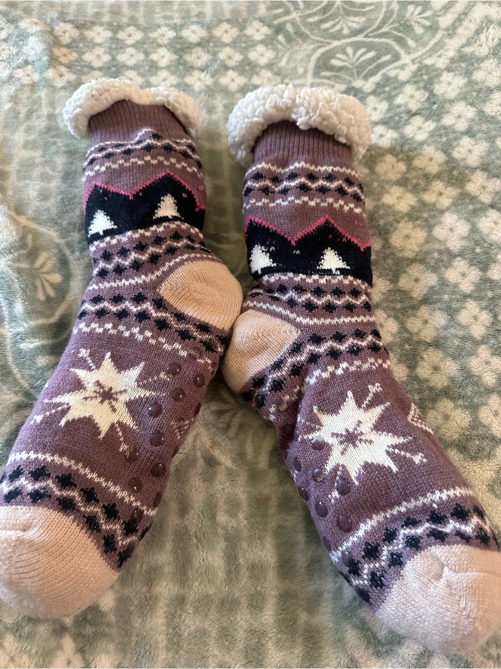 Cozy Purple Sherpa-Lined Holiday Socks